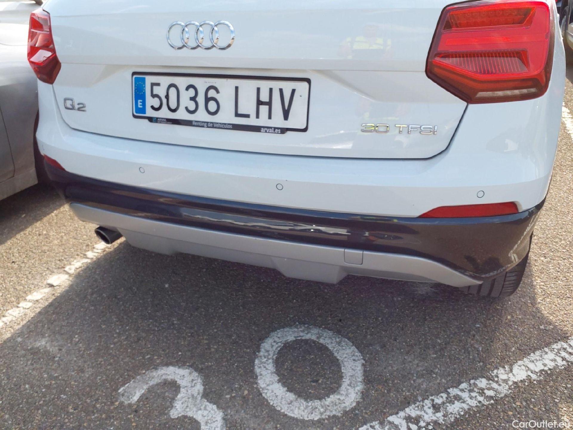  Audi  Q2 AUDI  / 2016 / 5P / todoterreno Design 30 TFSI 85kW (116CV) (AC) #17