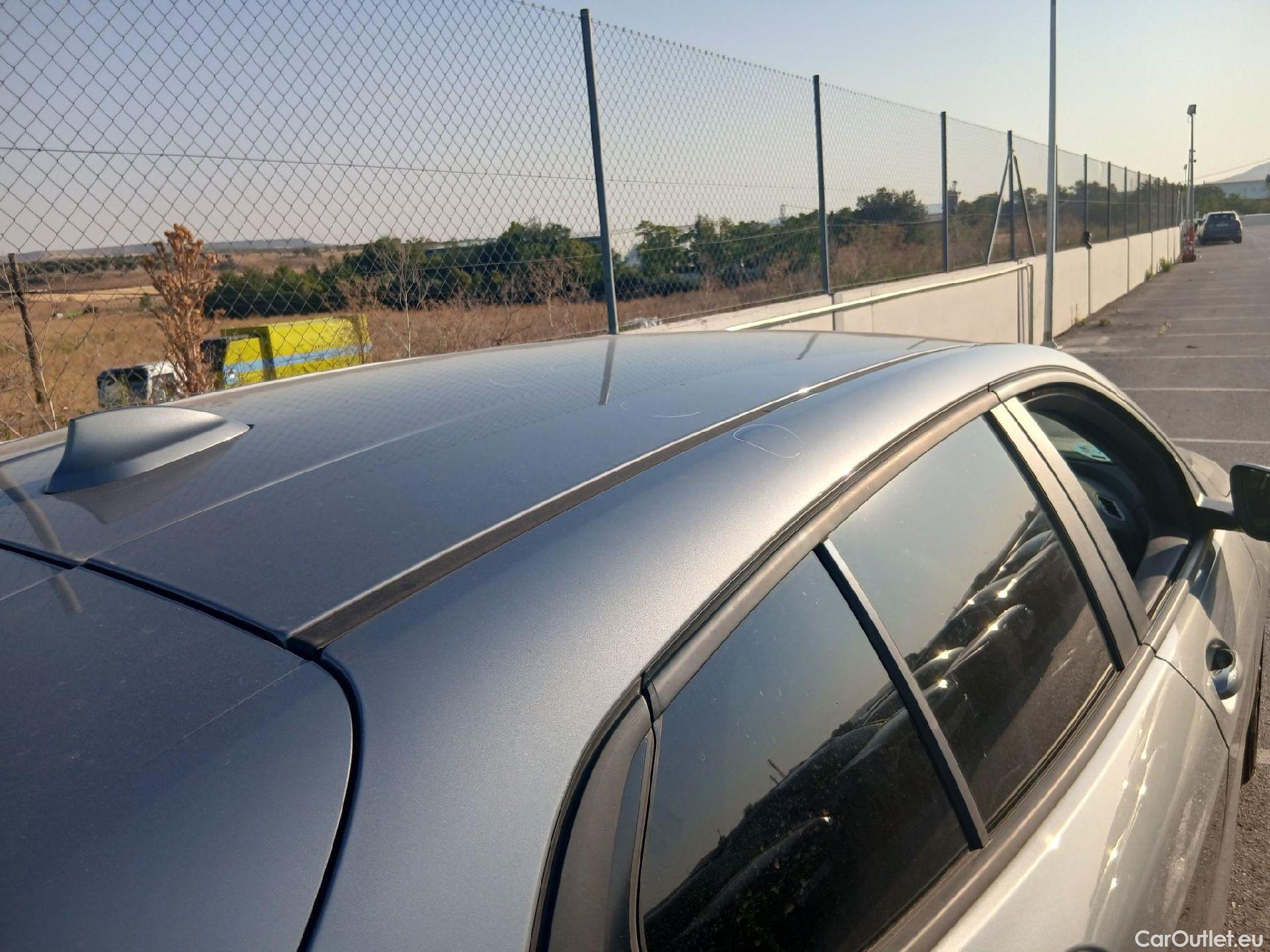  Bmw  Serie 1 BMW  / 2019 / 5P / berlina con portón 118i Corporate Auto. (AC2) #31