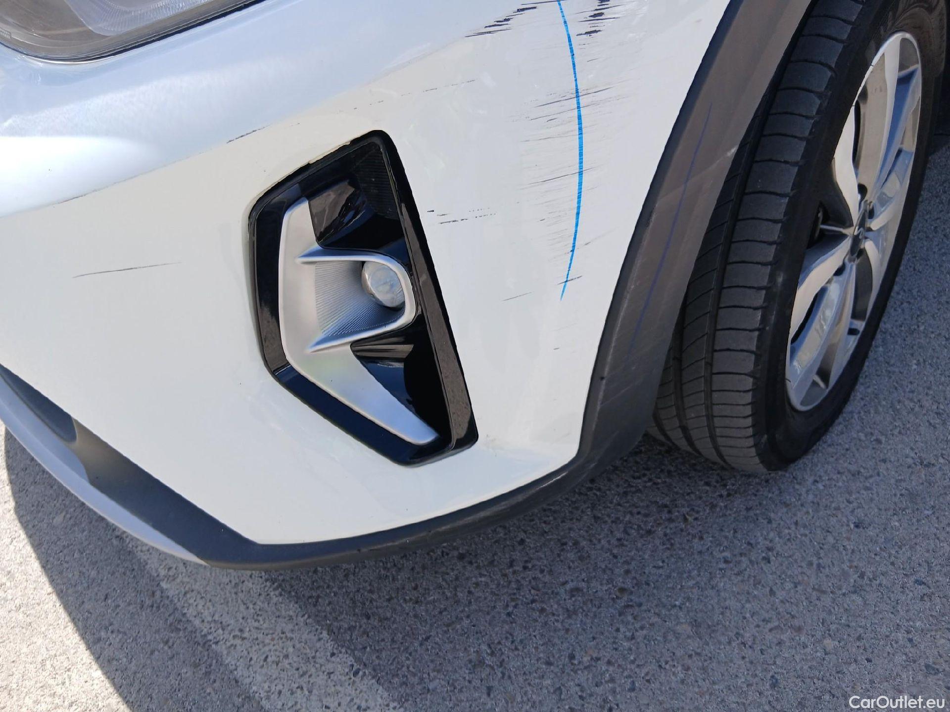  KIA  STONIC KIA  / 2017 / 5P / todoterreno 1.2 DPi 62kW (84CV) Concept #5