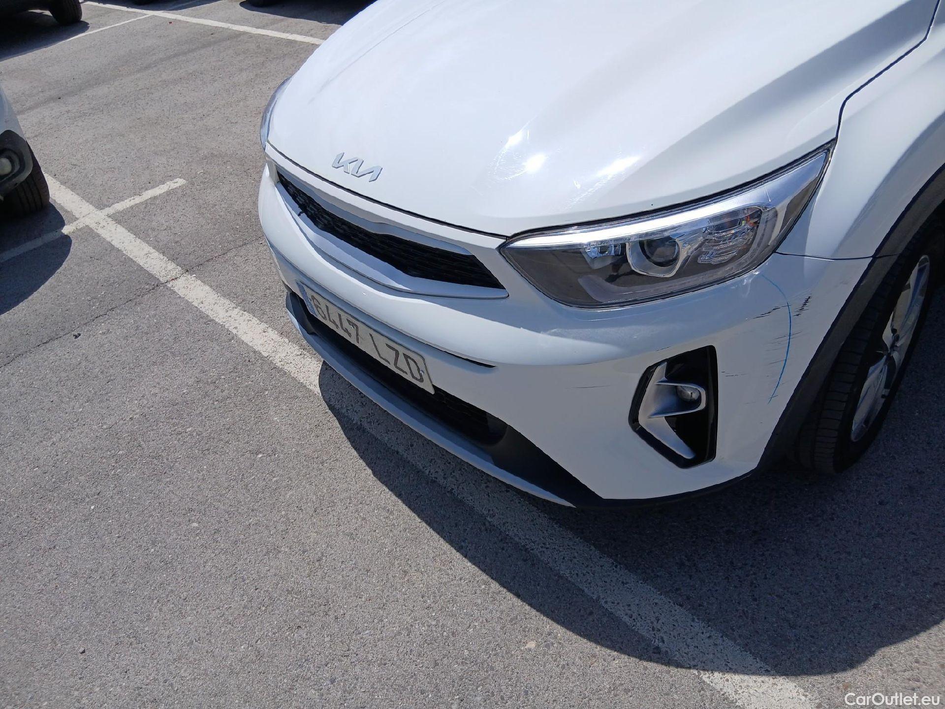  KIA  STONIC KIA  / 2017 / 5P / todoterreno 1.2 DPi 62kW (84CV) Concept #2