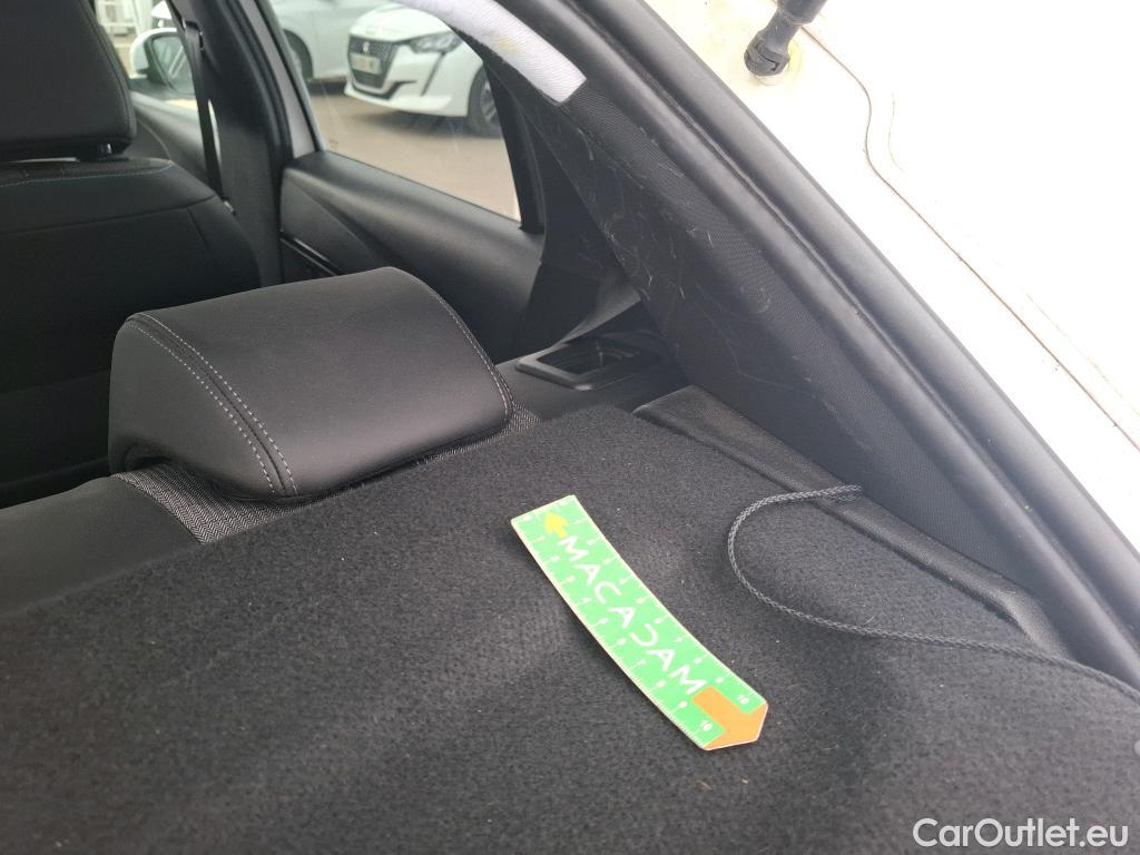  Peugeot  208  Allure Business 1.2 PureTech 100CV BVA8 E6d #15