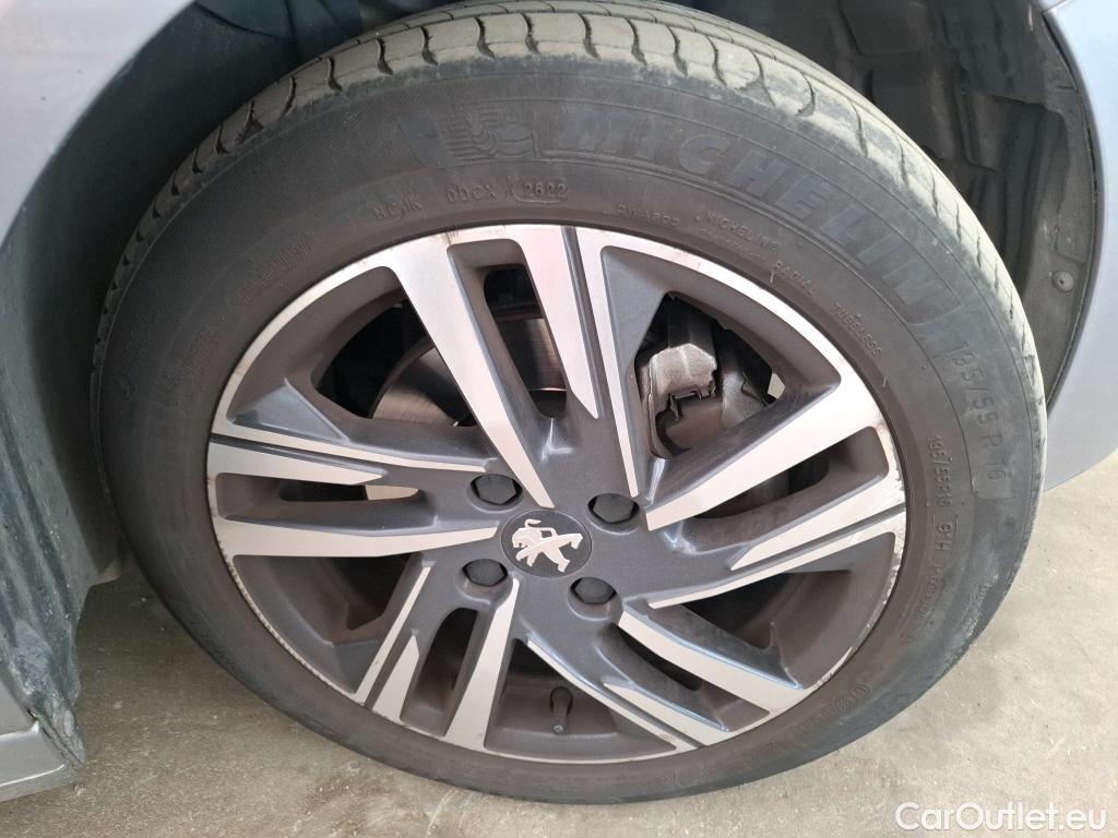  Peugeot  208  Allure Pack 1.2 PureTech 100CV BVA8 E6d #14