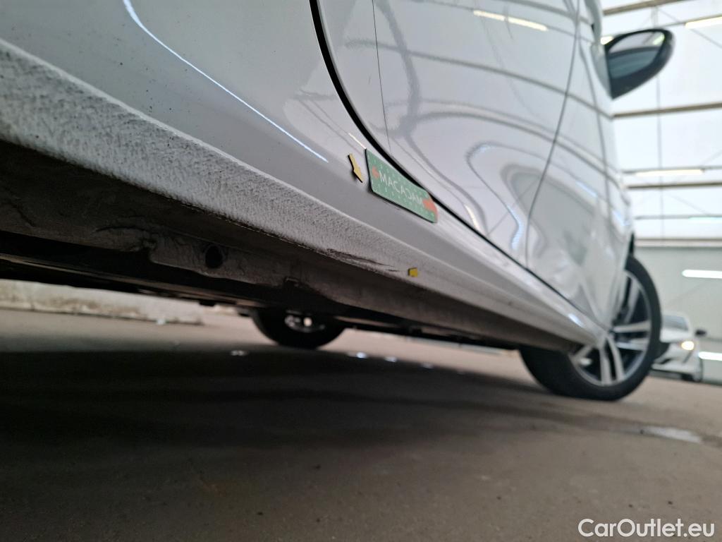  Peugeot  208  Allure Business 1.2 PureTech 100CV BVA8 E6d #9