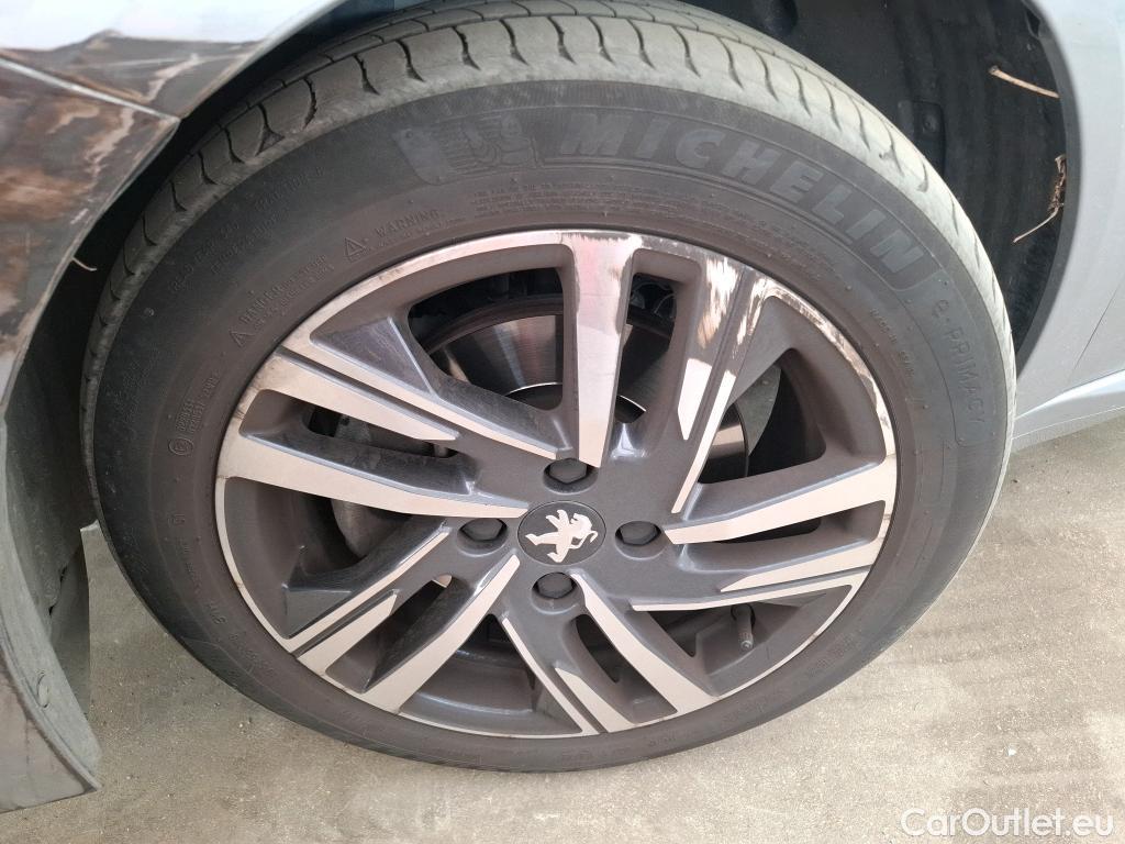  Peugeot  208  Allure Pack 1.2 PureTech 100CV BVA8 E6d #17