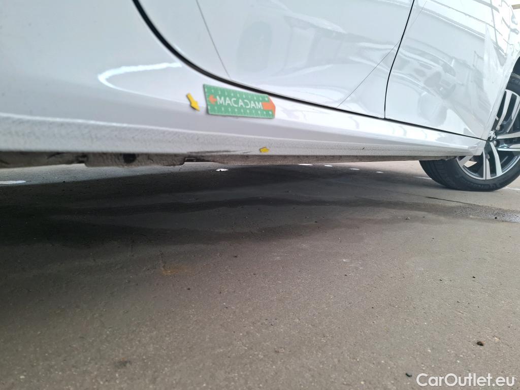  Peugeot  208  Allure Business 1.2 PureTech 100CV BVA8 E6d #8