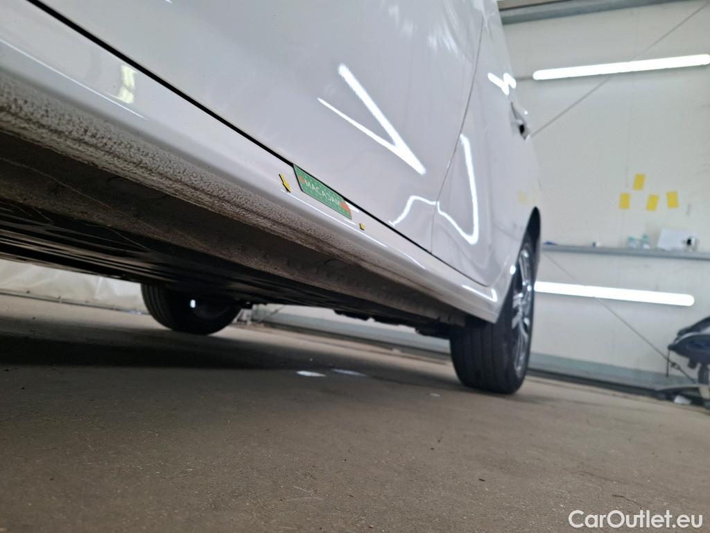  Peugeot  208  Allure Business 1.2 PureTech 100CV BVA8 E6d #2