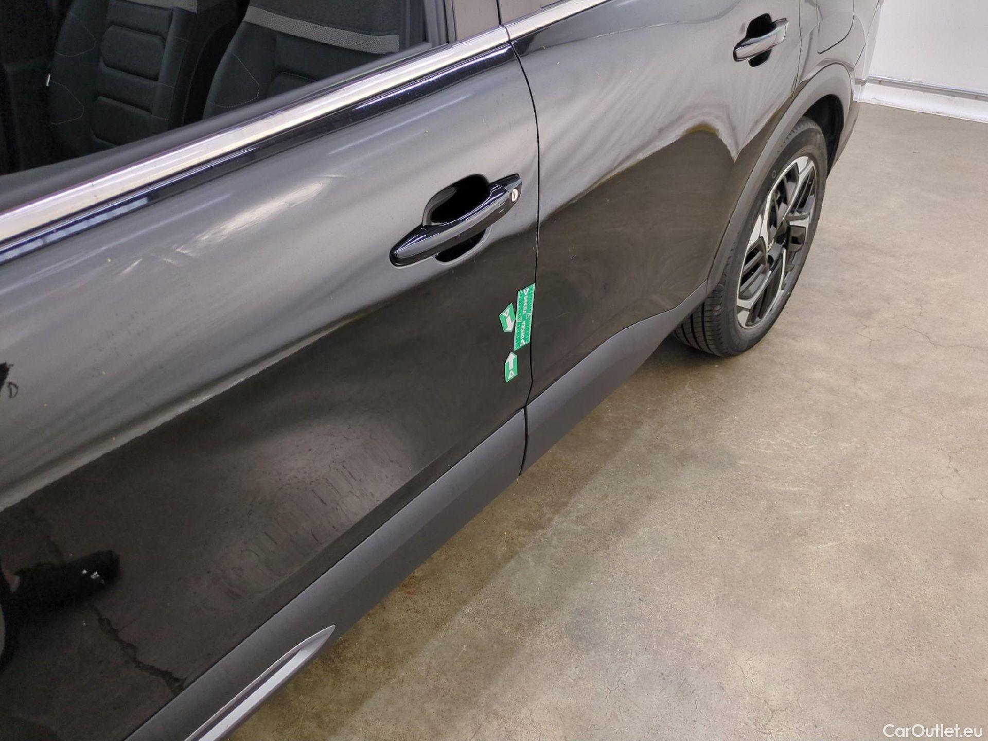  Citroen  C4 CITROEN  X / 2022 / 4P / Berline PureTech 130 S&S EAT8 Shine #26