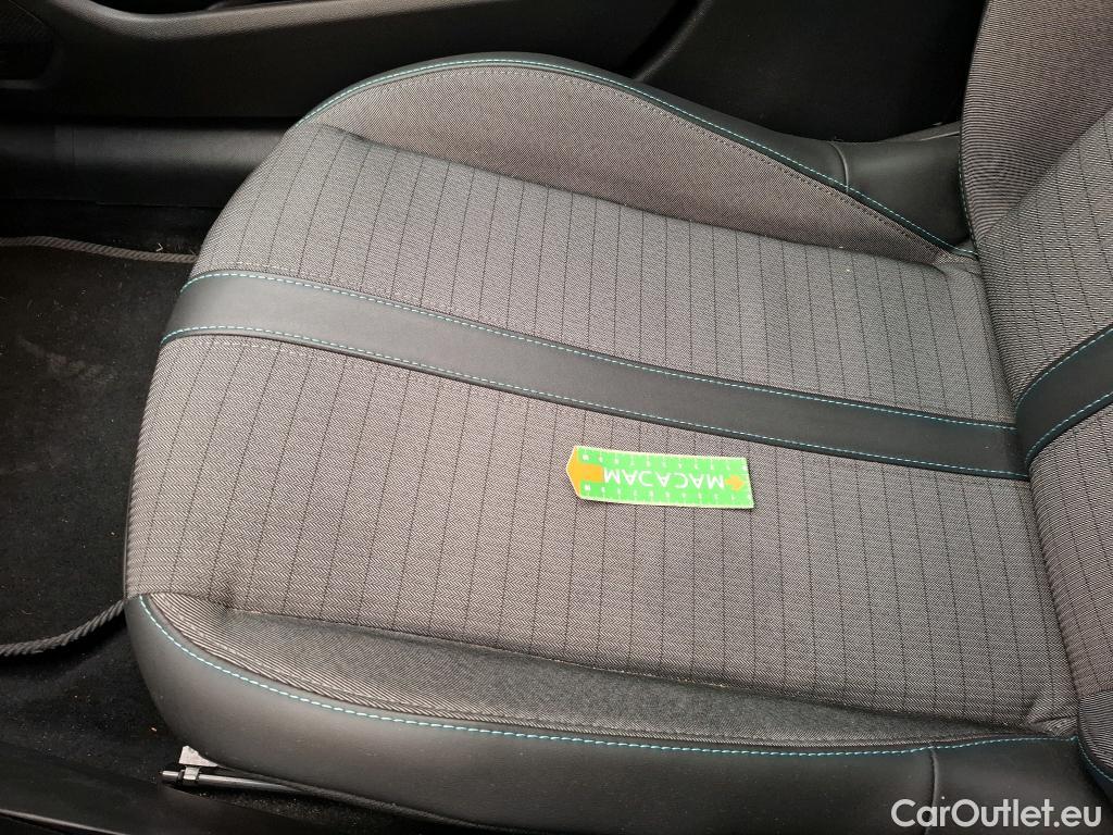  Peugeot  208  Allure Business 1.2 PureTech 100CV BVA8 E6d #19