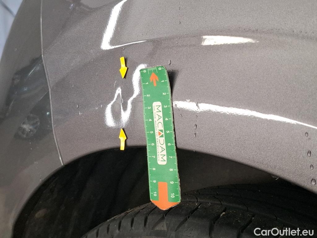  Peugeot  208 PEUGEOT  / 2019 / 5P / Berline Puretech 75 S&S Active Business #2