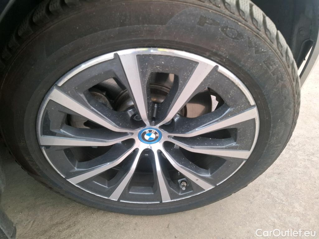  Bmw  Serie 3 BMW Série 3 Berline / 2022 / 4P / Berline 320e 204ch Business Design BVA8 Hybride #32