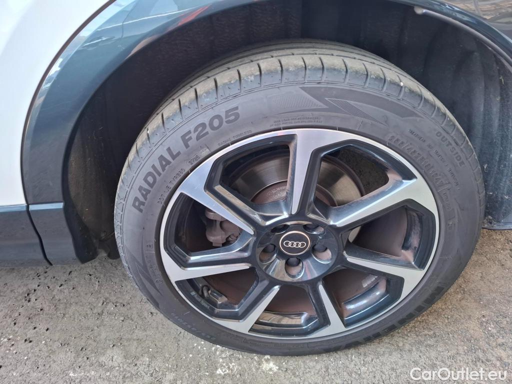  Audi  Q3 AUDI  Sportback / 2019 / 5P / SUV 45 TFSI E 245 S TRONIC S LINE #42