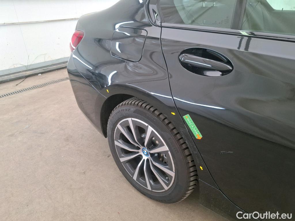  Bmw  Serie 3 BMW Série 3 Berline / 2022 / 4P / Berline 320e 204ch Business Design BVA8 Hybride #1