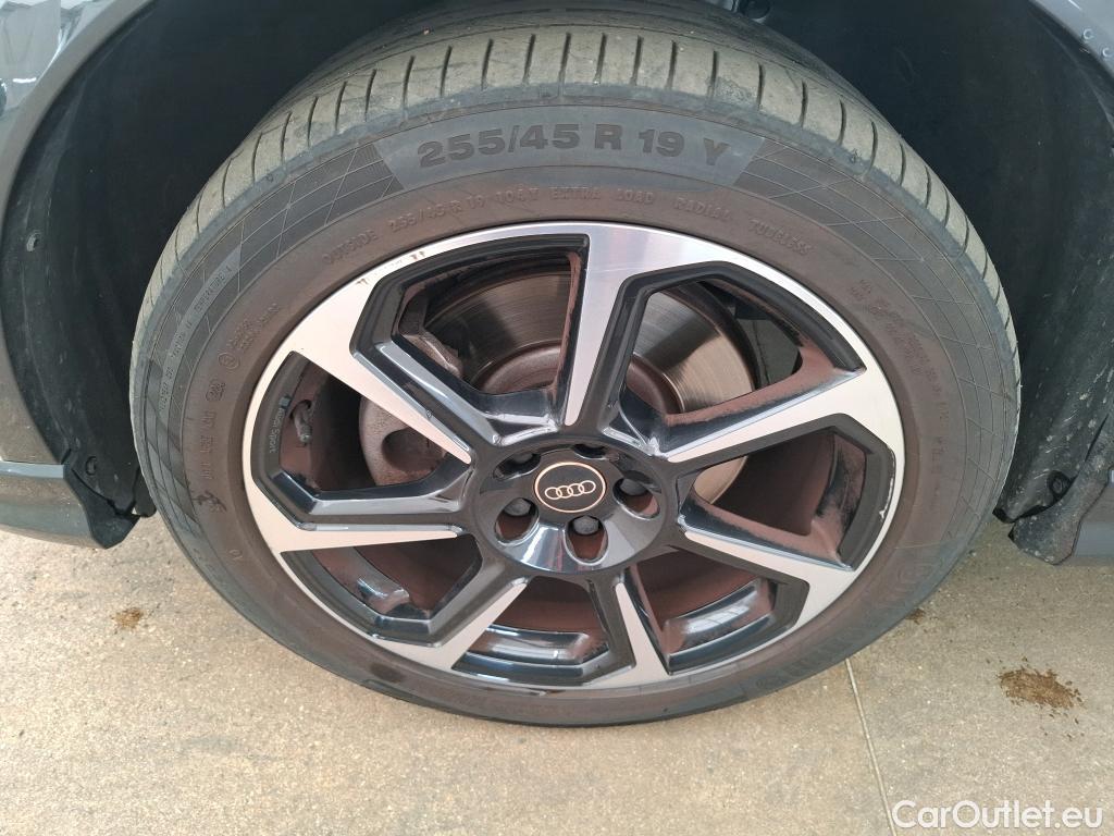  Audi  Q3 AUDI  Sportback / 2019 / 5P / SUV 45 TFSI E 245 S TRONIC S LINE #30