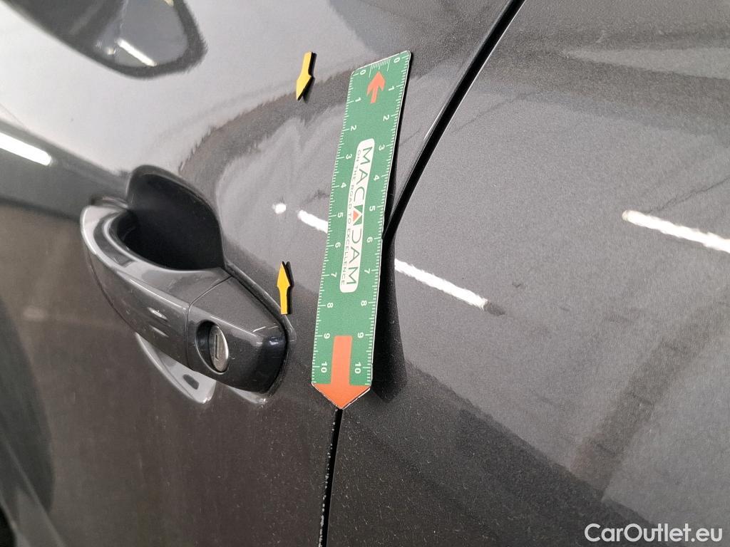  Citroen  C5 Aircross CITROEN   2018  5P  SUV Hybrid 225 EAT8 Feel #2