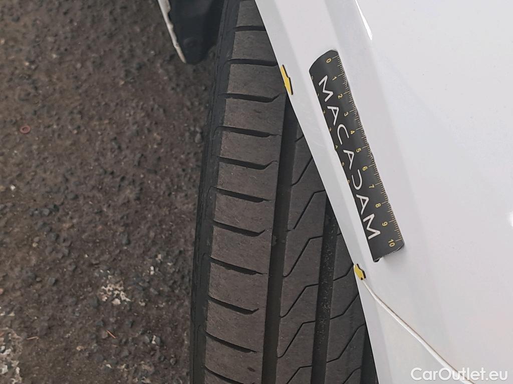  Peugeot  208  Premium 1.5 HDi 100CV BVM6 E6d #19