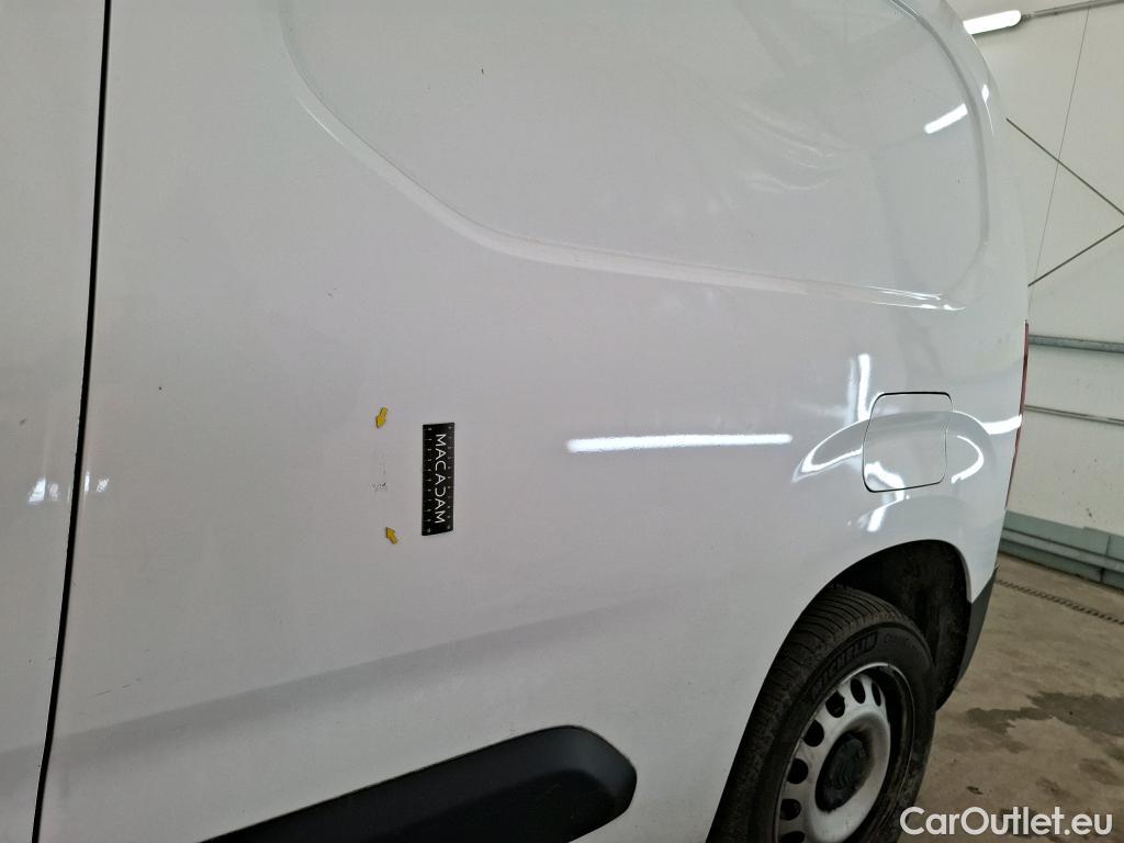  Citroen  Berlingo CITROEN  / 2018 / 4P / Fourgonnette M 1000kg PureTech 110 BVM6 Driver (Ex 732P) #1