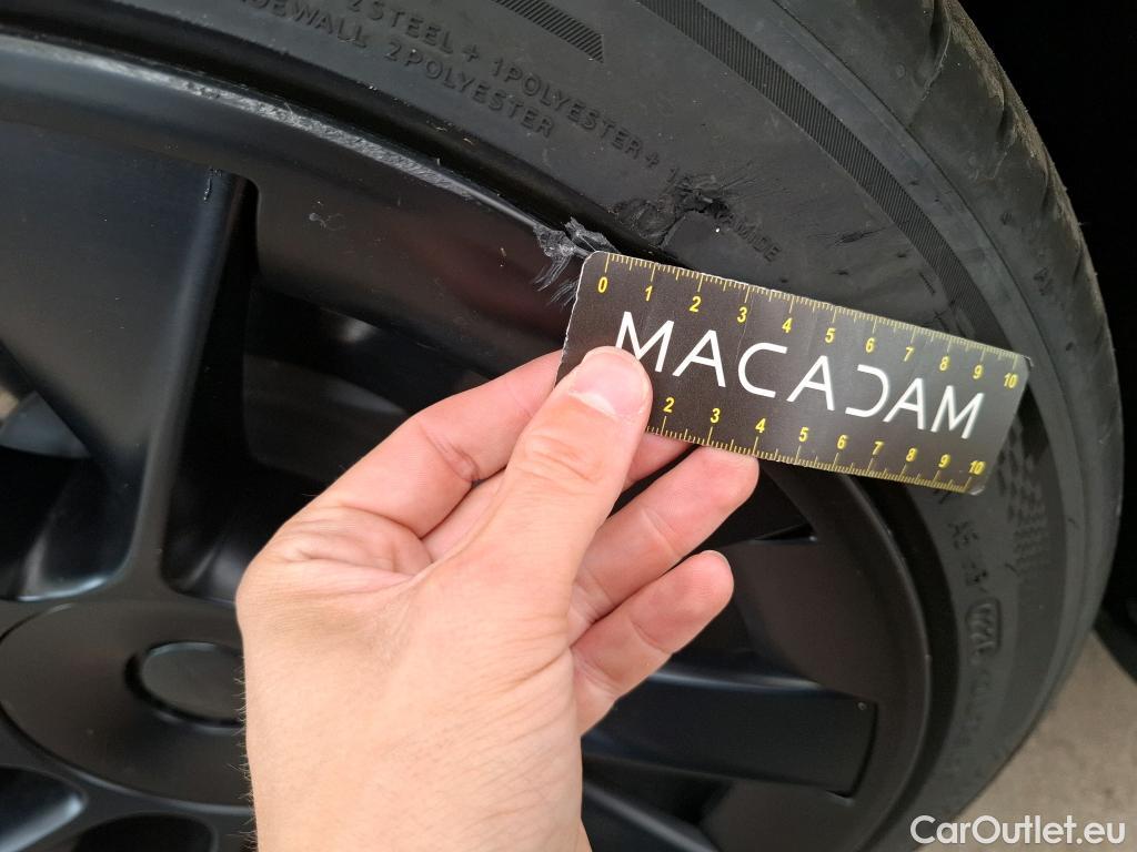  Tesla  Model Y TESLA  / 2020 / 5P / SUV Grand Autonomie Dual Motor AWD #3