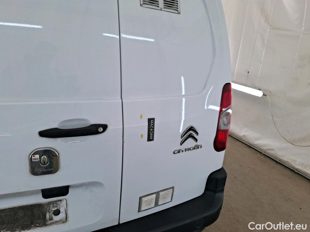  Citroen  Berlingo CITROEN  / 2018 / 4P / Fourgonnette M 1000kg PureTech 110 BVM6 Driver (Ex 732P) #15