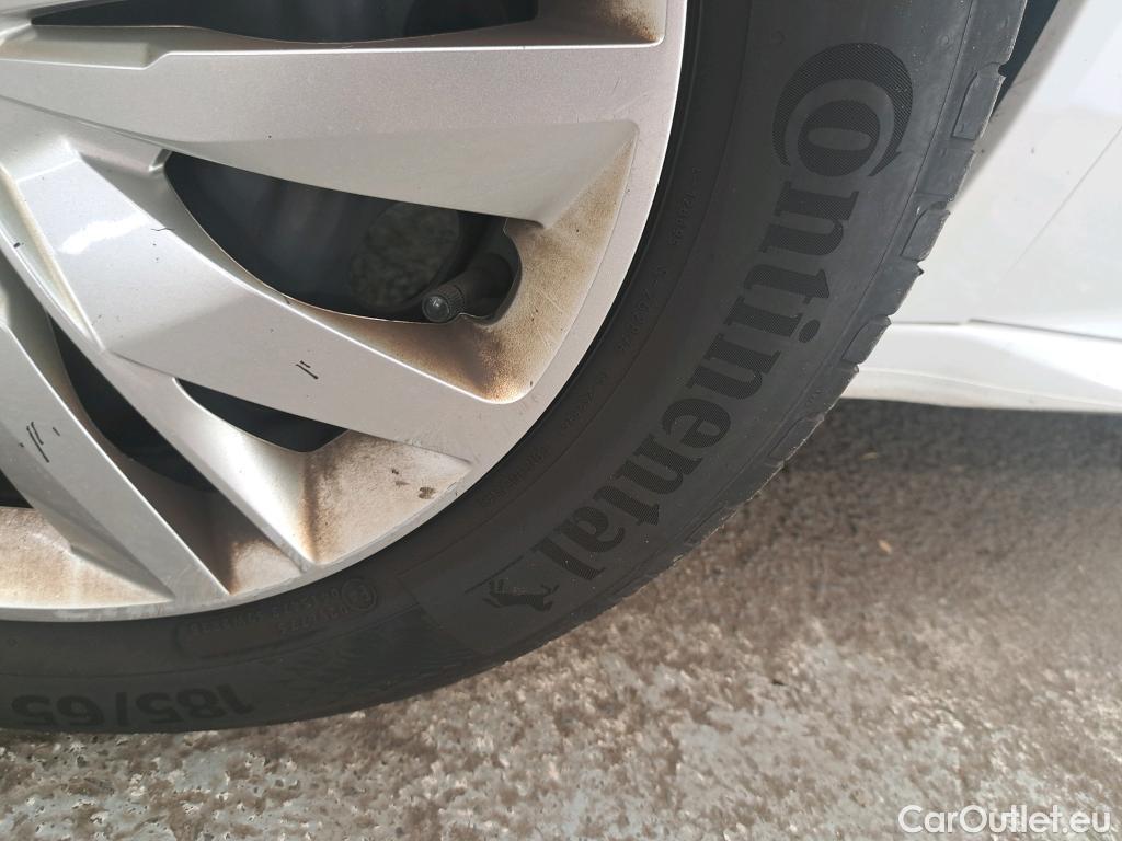  Peugeot  208  Premium 1.5 HDi 100CV BVM6 E6d #44