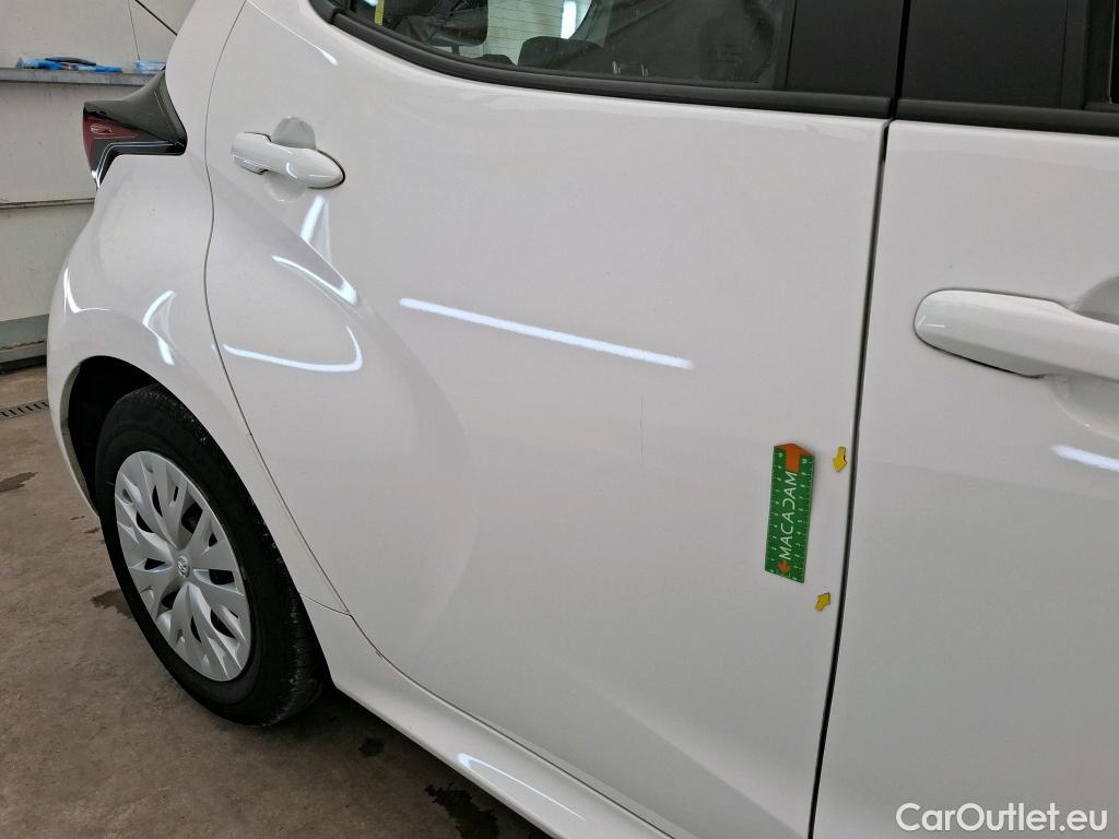  Toyota  Yaris TOYOTA  Hybride / 2019 / 5P / Berline Hybride 116h Dynamic Business Beyond Zer #3