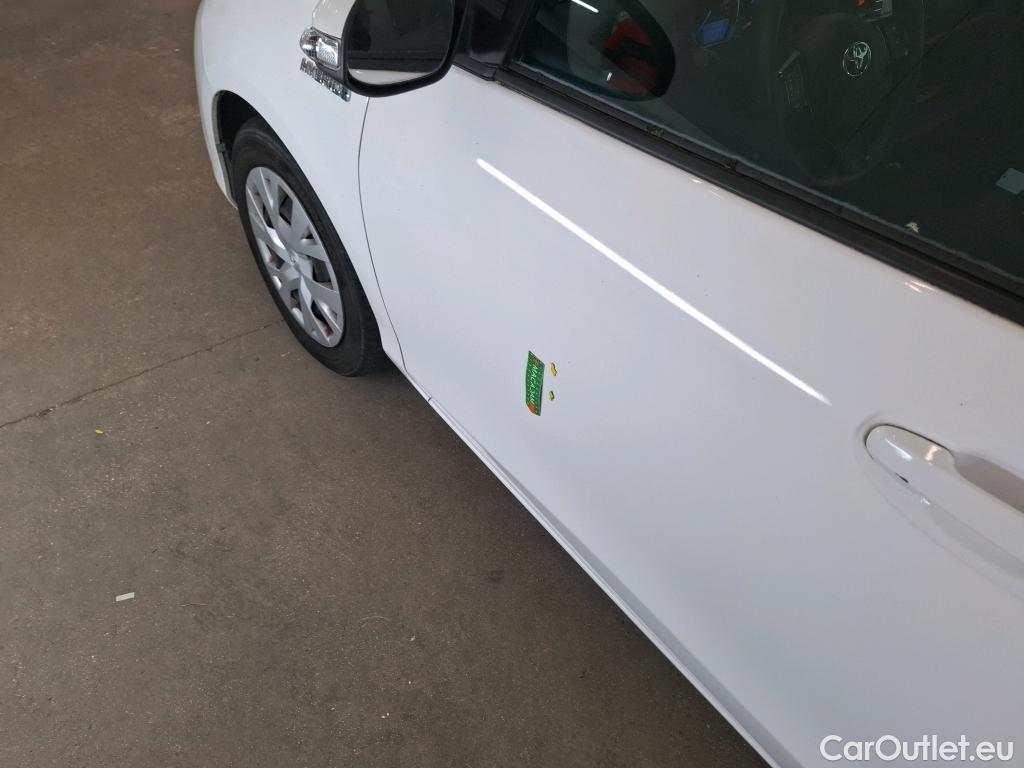  Toyota  Yaris TOYOTA  Hybride 5p Berline 1.5 VVT-I HYBRID France Business #3