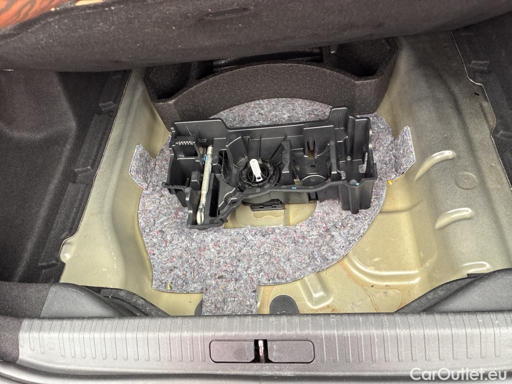  Citroen  C4  X Plus 1.2 PureTech 130CV BVA8 6E #36