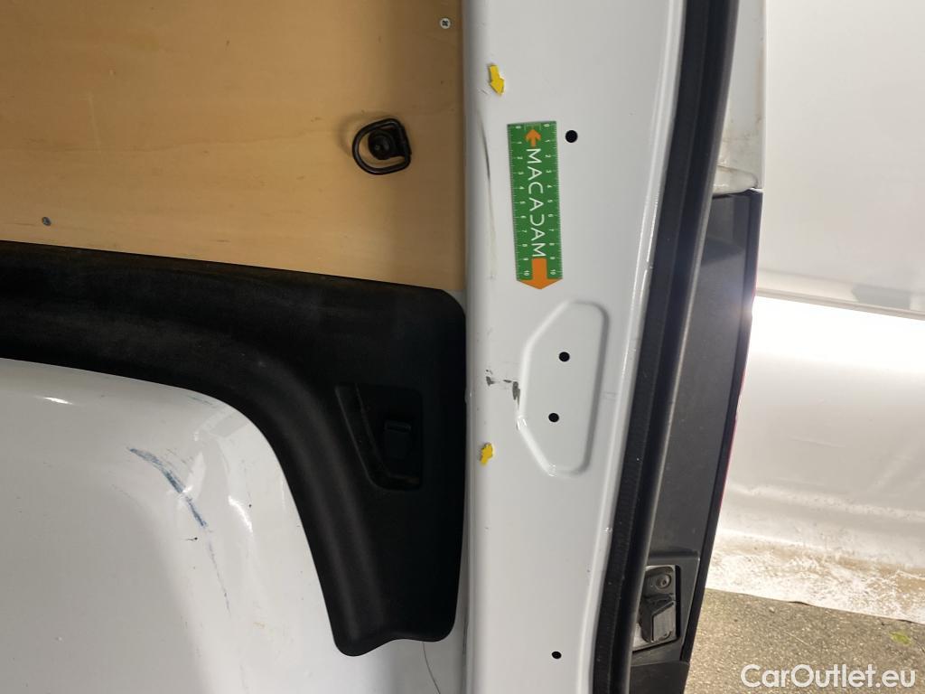  Renault  Kangoo RENAULT  / 2021 / 4P / Fourgonnette GD CONFORT - BLUE DCI 95 #4