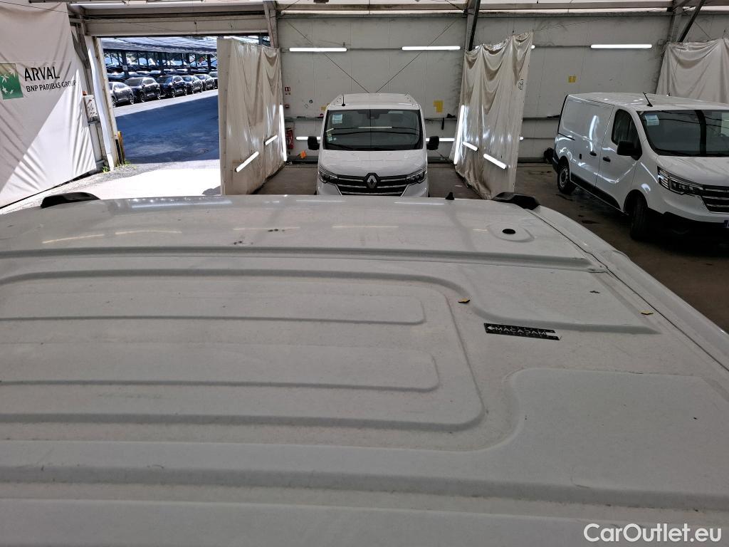  Iveco  Daily IVECO  VU 4p Châssis double cabine 3.0 35S21A8 D/P 4100 LEAF #1