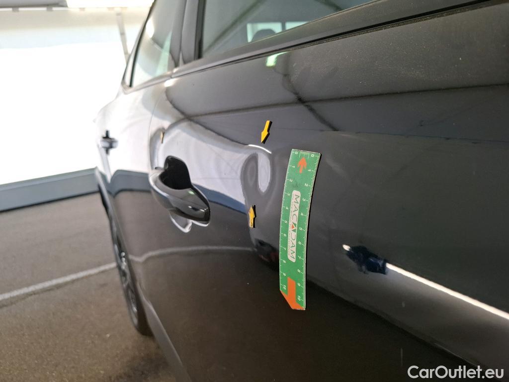  Citroen  C4 CITROEN  X / 2022 / 4P / Berline PureTech 130 S&S EAT8 Feel Pack #14