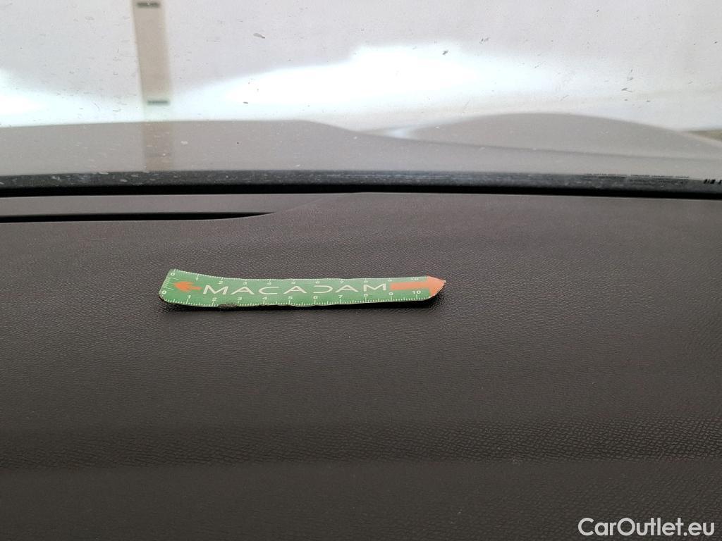  Citroen  C4 CITROEN  X / 2022 / 4P / Berline PureTech 130 S&S EAT8 Feel Pack #29