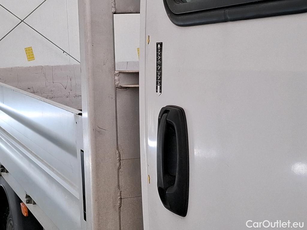  Iveco  Daily IVECO  VU 4p Châssis double cabine 3.0 35S21A8 D/P 4100 LEAF #5