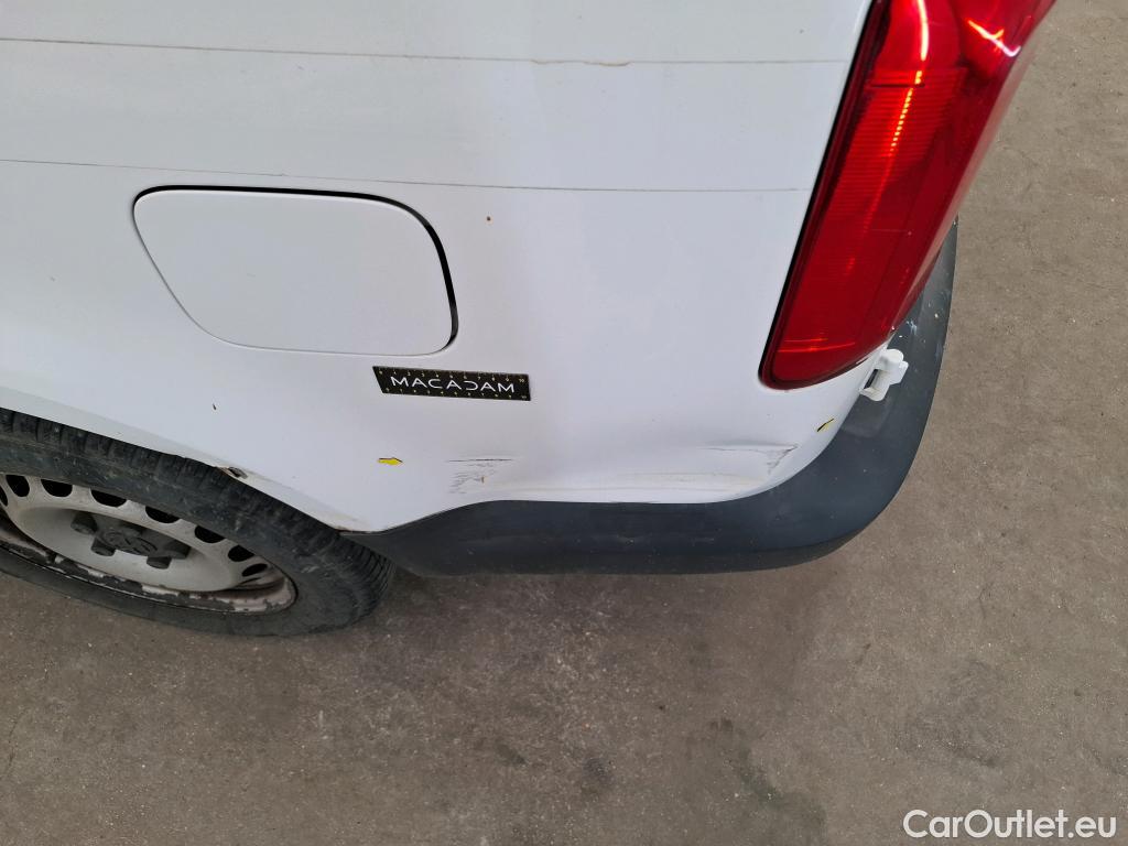  Volkswagen  Caddy VOLKSWAGEN  Maxi Van VU 4p Fourgonnette 2.0 TDI MAXI 102 #2