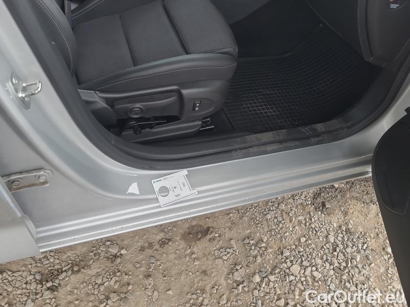  Opel  Insignia  Country Tourer (2017->) Ins.ST 2.0CDTI 128 Eleg.4x4 AT #7