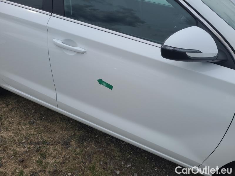  Hyundai  i30   cw (PD)(2017->)  kom.1.0TGDI 120 Smart #10