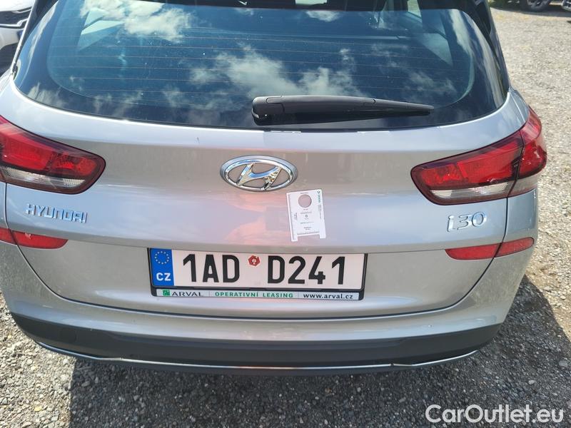  Hyundai  i30  (PD)(01.2017  ->)  1.5T MHEV Comf kombi 5d #4