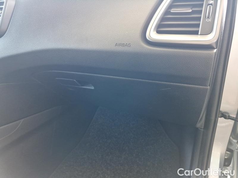  KIA  Cee'd Ceed Sportswagon (2018->) Ceed SW 1.5 T-GDI 118 Fresh #17