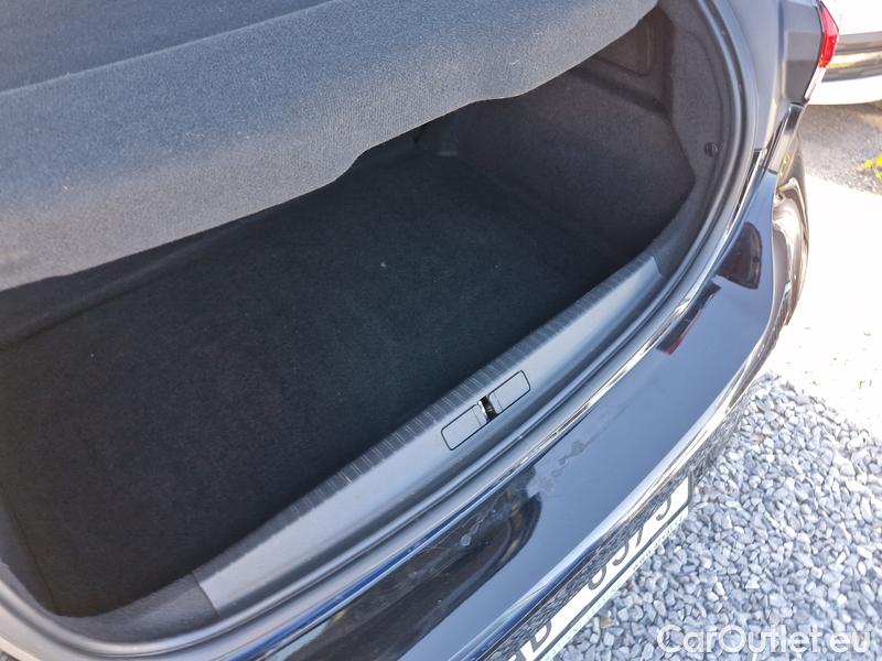  Opel  Corsa  F (2019)  1.5CDTI 75 Elegance 5d #36