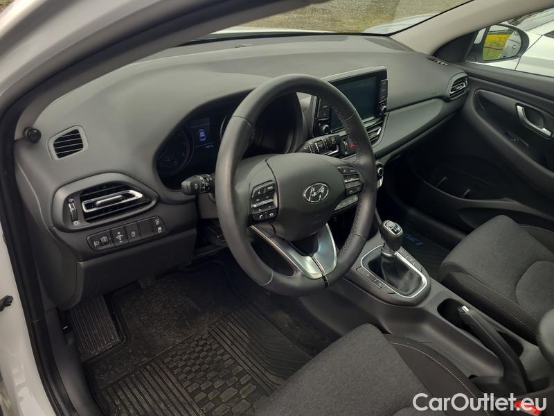  Hyundai  i30   cw (PD)(2017->)  kom.1.0TGDI 120 Smart #12