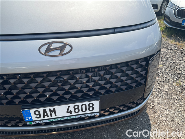  Hyundai  Staria  2.2CRDi Luxury 4x4 AT #3