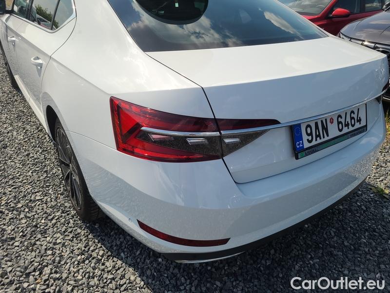  Skoda  Superb  Combi (3T5)(2010) Supe.2.0TDI 147 L&K Aut #16