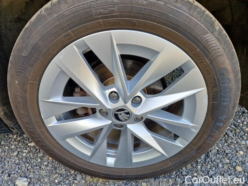  Skoda  Octavia  Combi (NX3)(2020) Oct.Com.1.4TSI 150 Style AT #8