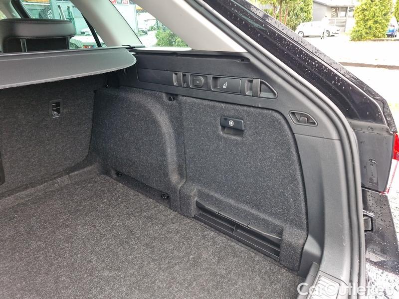  Skoda  Superb  Combi (3T5)(2010) Su.c.2.0TDI 147 Scout 4x4 Aut #7
