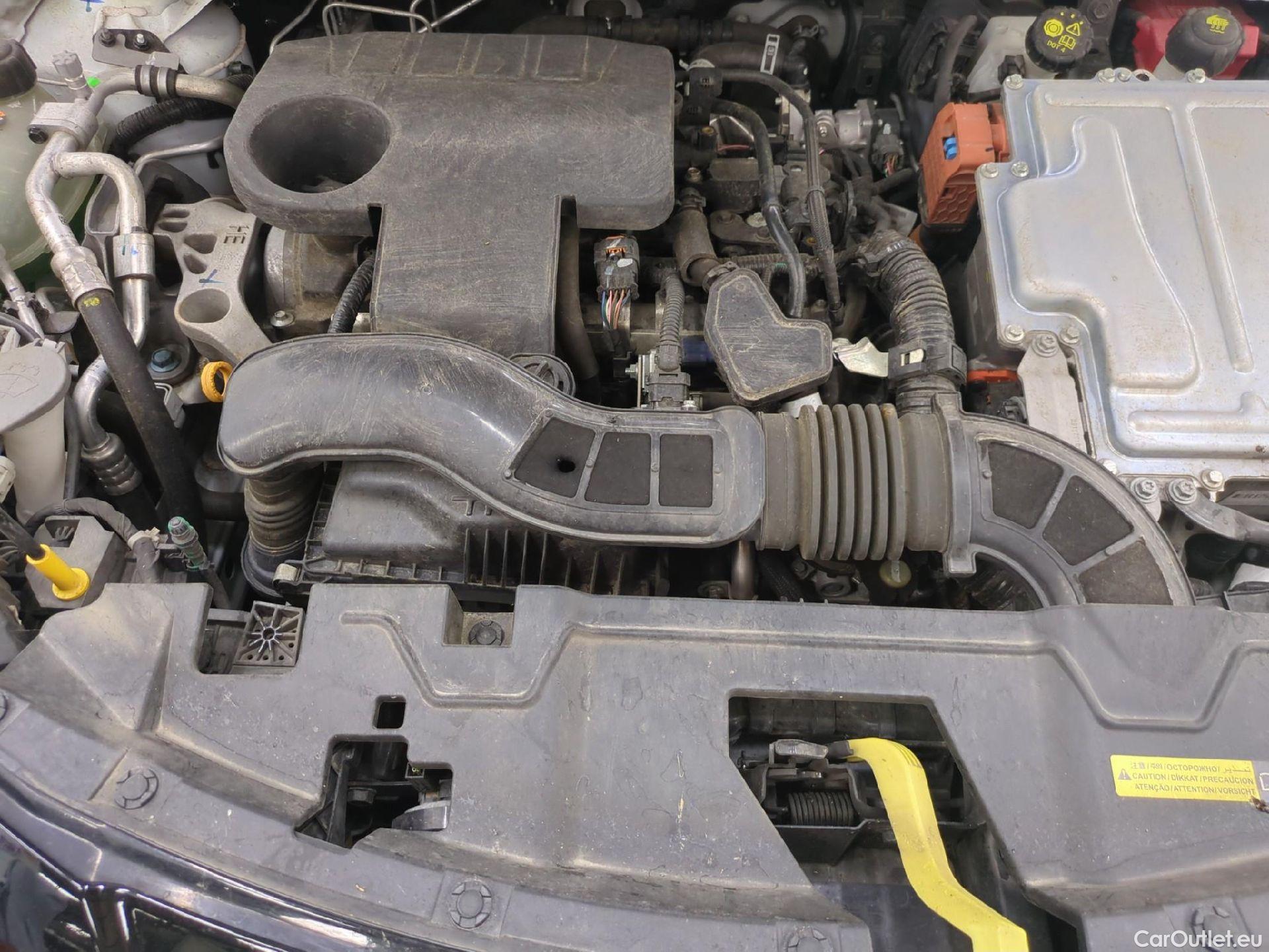  Nissan  Juke NISSAN  / 2019 / 5P / Crossover Hybrid 143 N-Connecta #4