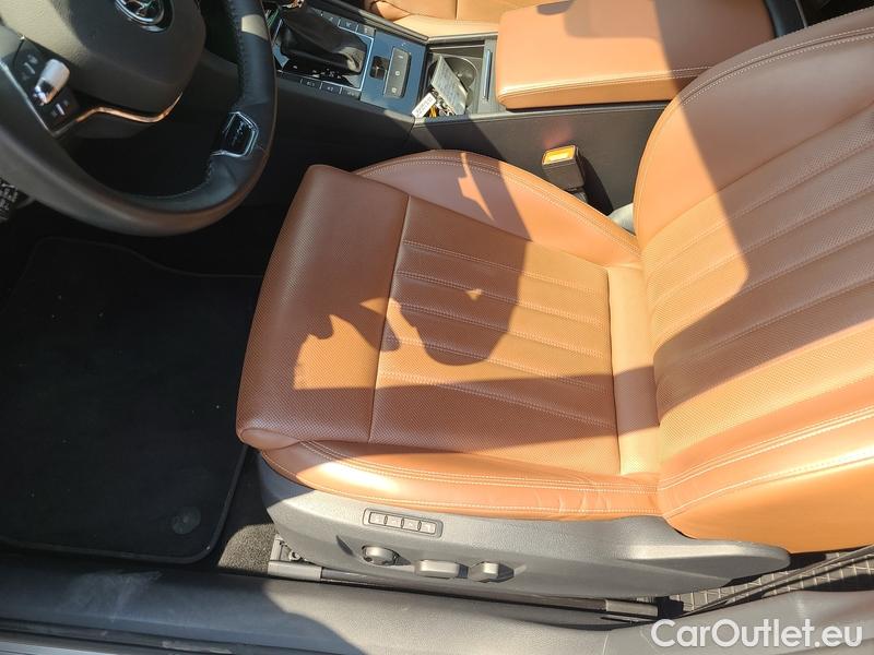  Skoda  Superb  Combi (3T5)(2010) Supe.2.0TDI 147 L&K Aut #6