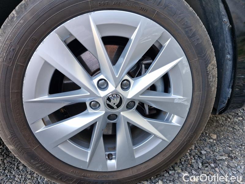  Skoda  Octavia  Combi (NX3)(2020) Oct.Com.1.4TSI 150 Style AT #29