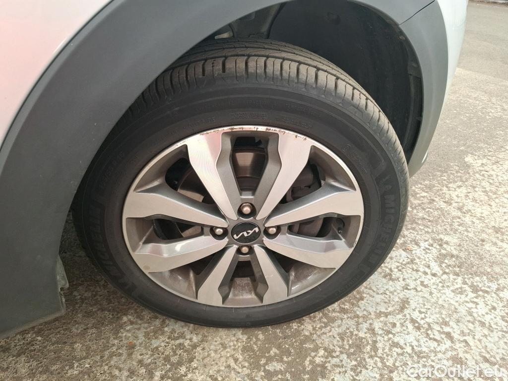  KIA  STONIC  Active 1.0 T-GDI 120CV BVM6 E6d #4