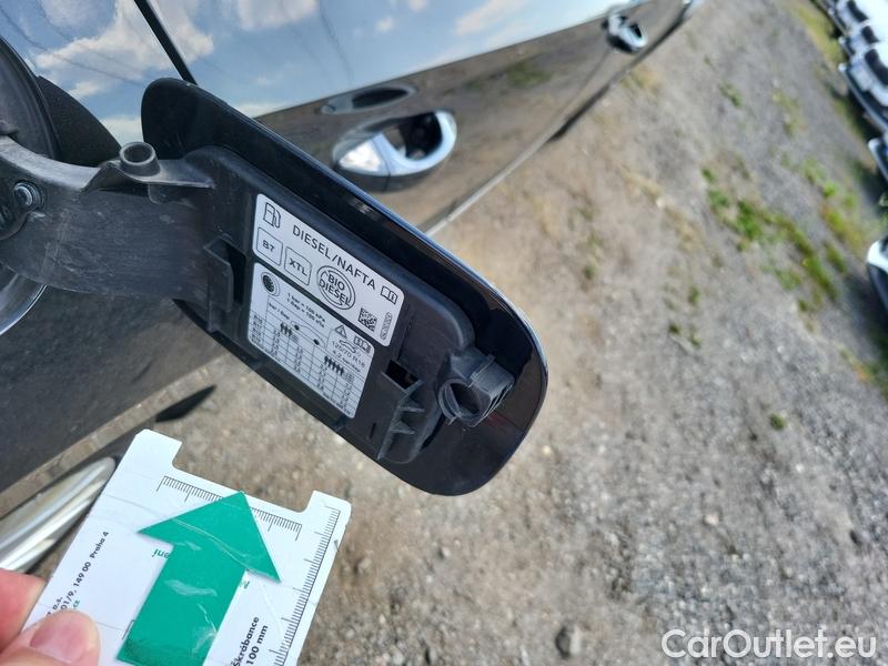  Skoda  Superb  Combi (N25) (2023) Sup.C.FL2.0TDI 110 L&K AT #19
