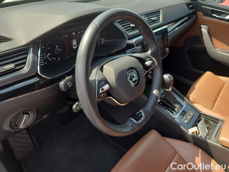  Skoda  Superb  Combi (3T5)(2010) Supe.2.0TDI 147 L&K Aut #8