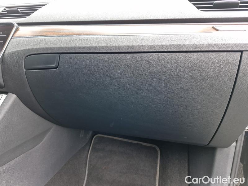  Skoda  Superb  Combi (3T5)(2010) Su.c.2.0TDI 147 Scout 4x4 Aut #9
