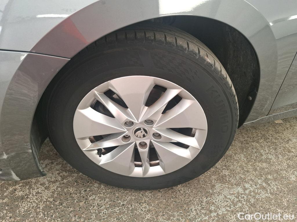  Skoda  Octavia  Break Business 2.0 TDI 115CV BVA7 E6d #23